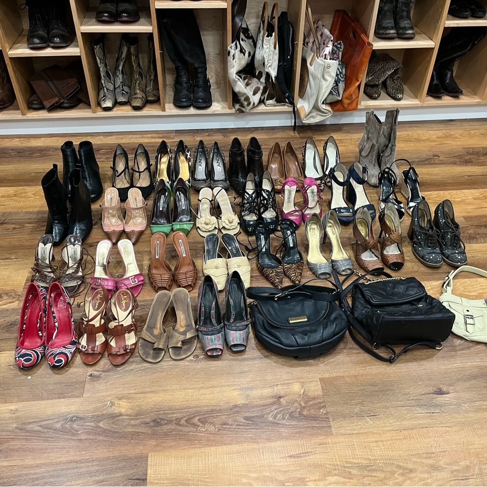 Designer lot of shoes and handbags - Picture 9 of 14